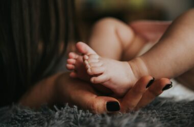 Baby massage - The Wonder Weeks
